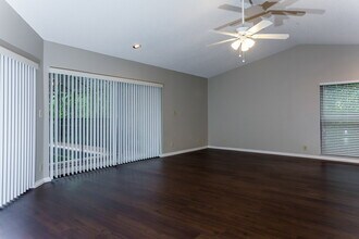 21074 Shady Vista Ln in Boca Raton, FL - Building Photo - Building Photo