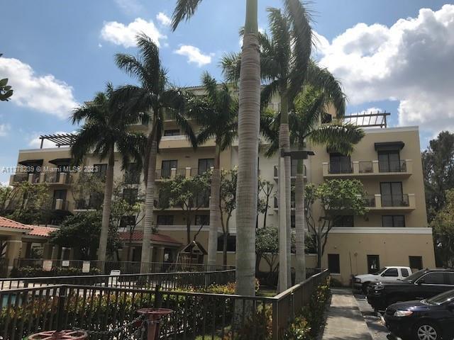 8430 SW 8th St-Unit -406B in Miami, FL - Building Photo