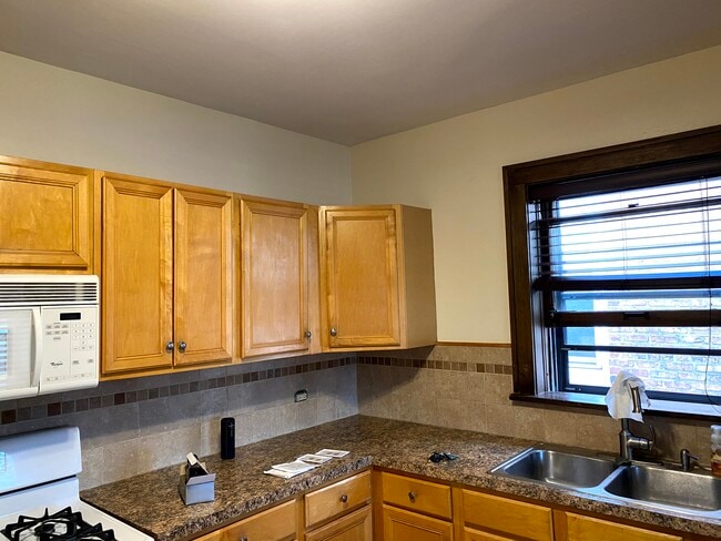 71 N Williams St in Crystal Lake, IL - Building Photo - Building Photo