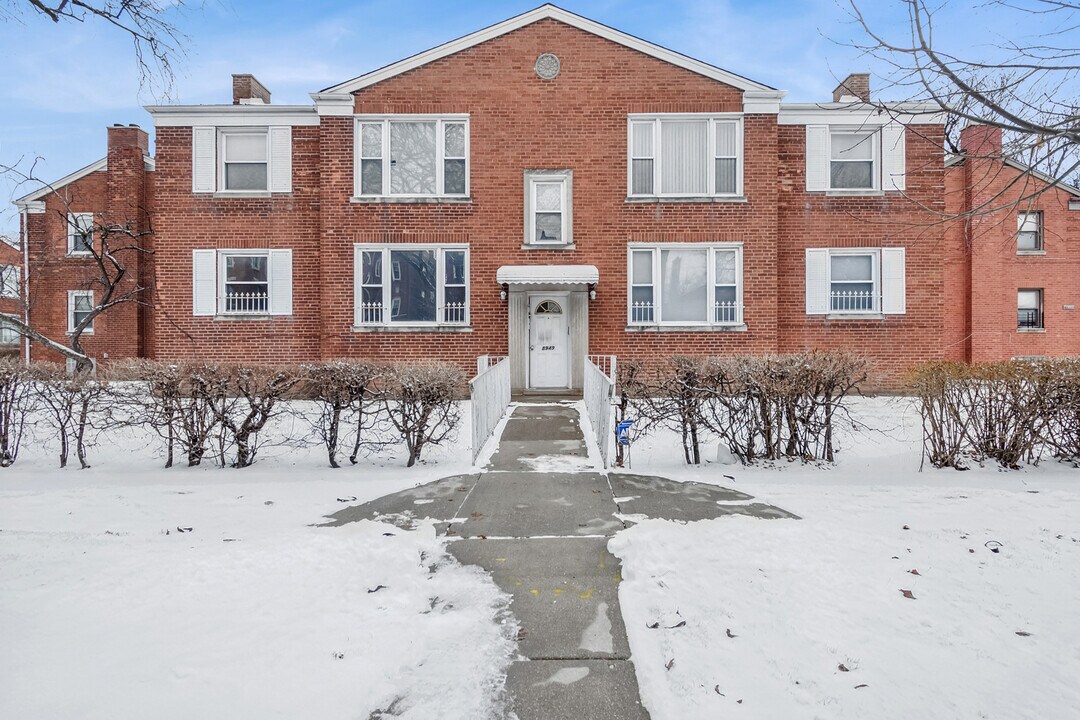8949 S Blackstone Ave in Chicago, IL - Building Photo