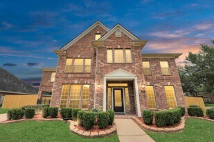 527 Little River Ct in Richmond, TX - Building Photo