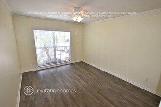 9030 Dixiana Villa Cir in Tampa, FL - Building Photo - Building Photo