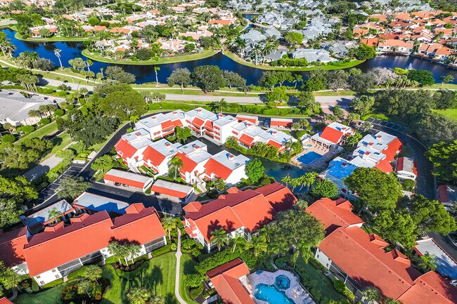 505 Serendipity Dr in Naples, FL - Building Photo - Building Photo