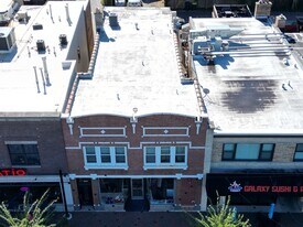 13 W Quincy St in Westmont, IL - Building Photo