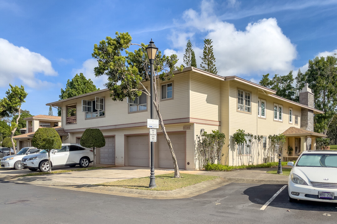 Hampton Court in Mililani, HI - Building Photo