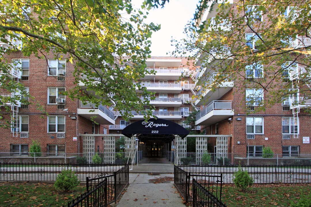 The Rogers in Brooklyn, NY - Foto de edificio