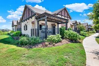 1001 Hurricane Crk Trl in Arlington, TX - Foto de edificio - Building Photo