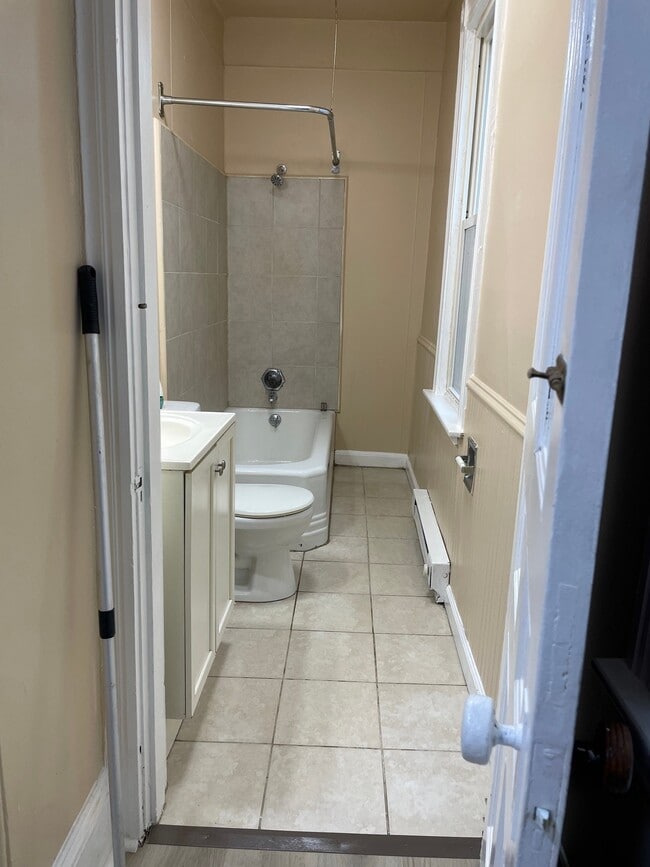 203 S 11th St, Unit 1st floor
