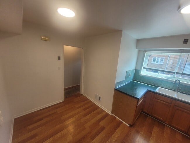 7900 W Lawrence Ave in Norridge, IL - Building Photo - Building Photo