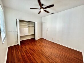 2791 Oakbrook Manor in Weston, FL - Building Photo - Building Photo