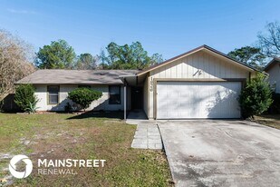 1826 Blarney Cir in Middleburg, FL - Building Photo