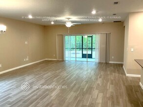 2403 Laylas Wy, Unit 207 in Jacksonville, FL - Building Photo - Building Photo