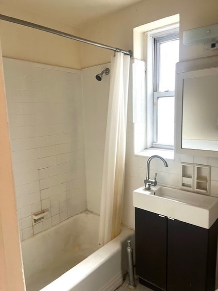 415 Albemarle Rd, Unit 1A in Brooklyn, NY - Building Photo - Building Photo