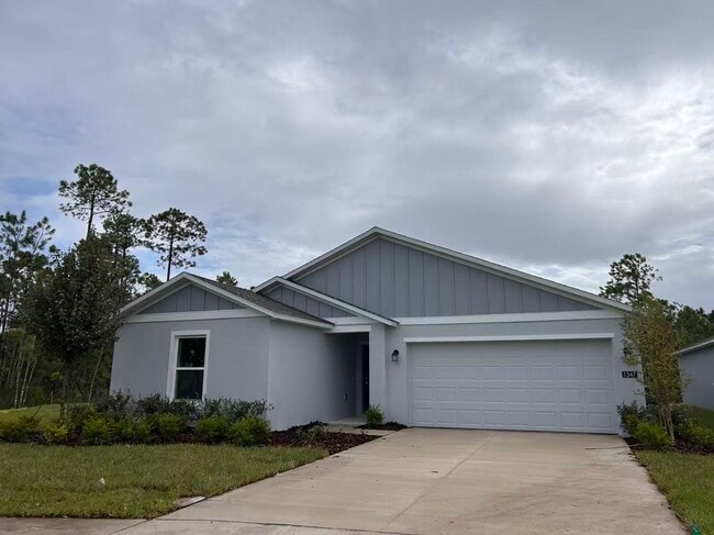 1347 Belle Isle Ln in Daytona Beach, FL - Building Photo - Building Photo