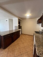 1045 S American St in Stockton, CA - Building Photo - Building Photo