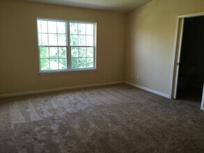146 Iron Horse Dr E in Crestview, FL - Building Photo - Building Photo