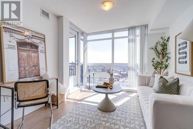 830-1830 Lawrence Ave W