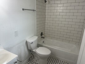 1823 Marshall St, Unit G-A in Houston, TX - Building Photo