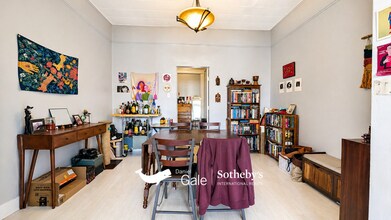 23-12 41st St in Queens, NY - Foto de edificio - Building Photo