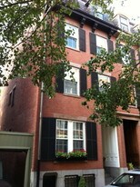 45 Pinckney St, Unit 3 in Boston, MA - Building Photo