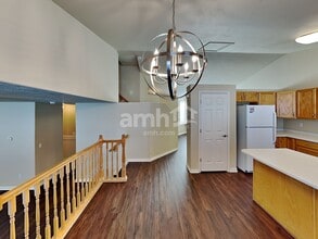 2049 S Fremont Crest Ave W in Syracuse, UT - Building Photo - Building Photo