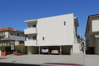 Darlington Apartments in Los Angeles, CA - Building Photo - Building Photo