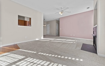 3015 Winston Dr, Unit 109 in Burlington, NC - Building Photo - Building Photo