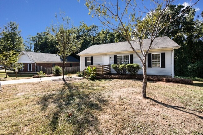 814 King Arthur Dr in Gastonia, NC - Building Photo - Building Photo
