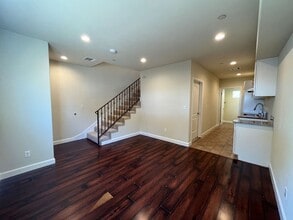 CELIS (1401) APT in San Fernando, CA - Building Photo - Interior Photo