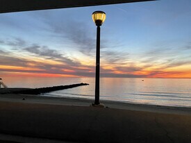 615 Esplanade, Unit 105 in Redondo Beach, CA - Building Photo