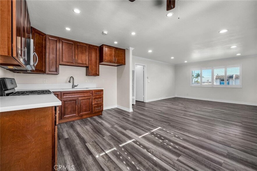 25925 Narbonne Ave, Unit 35 in Lomita, CA - Foto de edificio