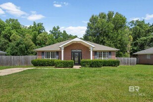 15982 Pecan View Dr in Loxley, AL - Building Photo