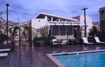 Peninsula Park Apartments in Palo Alto, CA - Building Photo - Building Photo