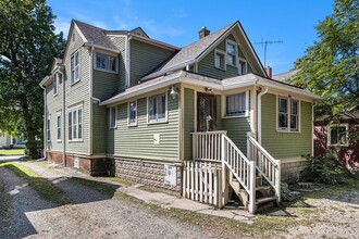 620 McCourtie St in Kalamazoo, MI - Foto de edificio - Building Photo