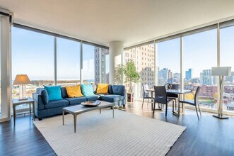 1407 S Michigan Ave in Chicago, IL - Building Photo - Building Photo