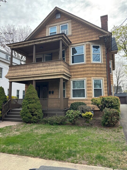 205 Alden Ave in New Haven, CT - Building Photo