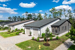 Jasper Flats in Naples, FL - Building Photo