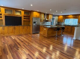 7209 Needwood Rd in Rockville, MD - Building Photo