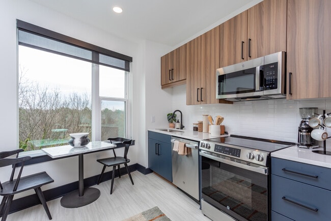 The Row in Raleigh, NC - Foto de edificio - Interior Photo