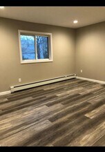 65 10th St in Ronkonkoma, NY - Building Photo - Building Photo