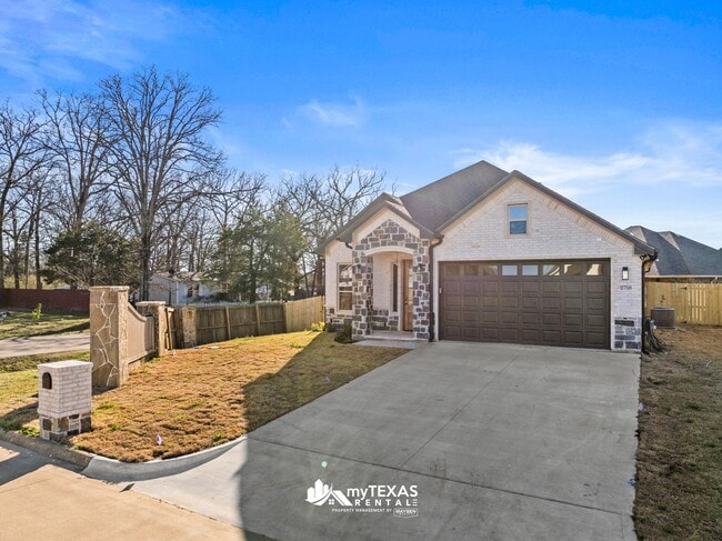 property at 2701 Stone Hedge St