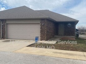 5603 N Purple Ln in Ozark, MO - Building Photo