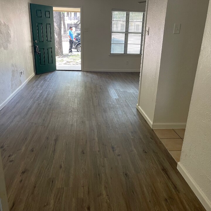13929 Brookgreen Dr in Dallas, TX - Building Photo