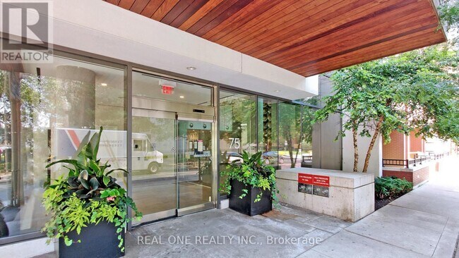 75-1075 St Nicholas St in Toronto, ON - Building Photo - Building Photo