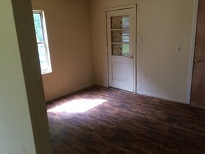 2920 Despot Rd-Unit -1 in Shreveport, LA - Building Photo - Building Photo