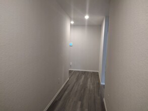 7722 Blue Gulf Dr in San Antonio, TX - Building Photo - Building Photo