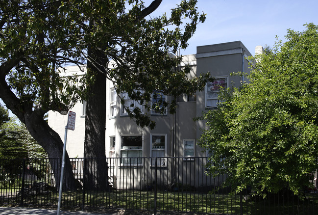 1036 60th St in Emeryville, CA - Building Photo - Building Photo