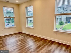6601 Ridge Ave in Philadelphia, PA - Building Photo - Building Photo