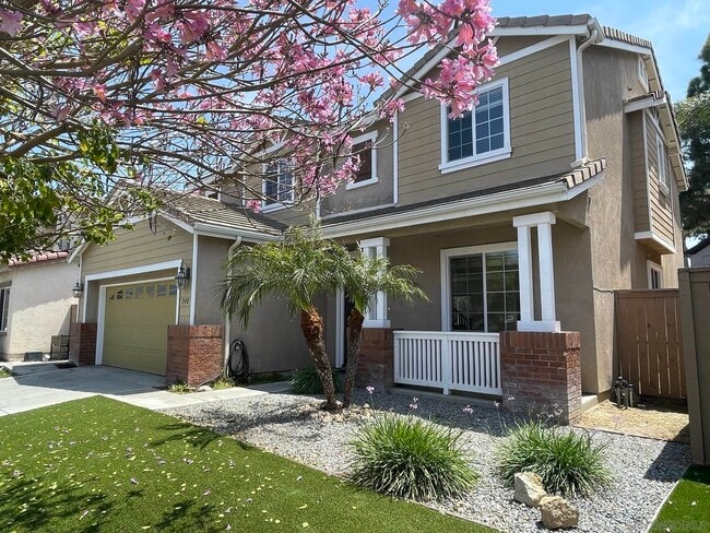 348 Monte Vista Way in Oceanside, CA - Building Photo - Building Photo
