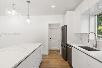 4730 Ingraham Terrace in Coral Gables, FL - Building Photo - Building Photo